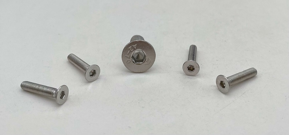 Où est utilisée la vis de tête à douille hexagonale Din7991 utilisée?